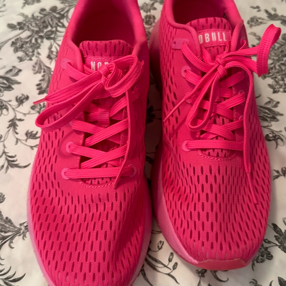 NOBULL NEON PINK RUNNER+ (WOMEN'S) 11